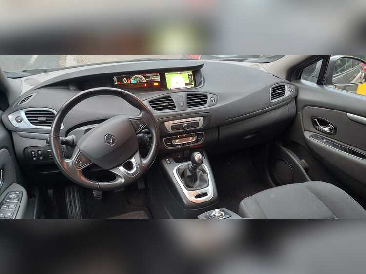 Renault Grand Scenic 1.5 DCI 110CV foto 11